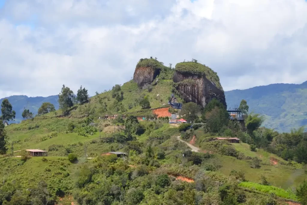 Foto Piedra el Marial