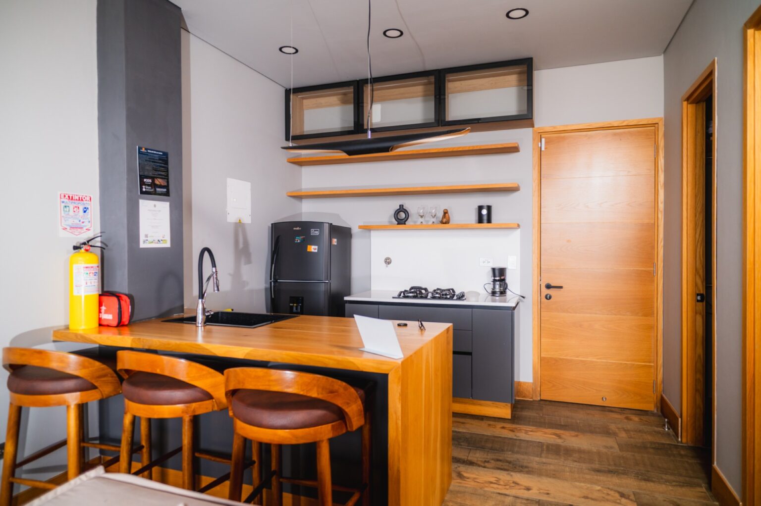 Aparta Lodge 205 - Alojamiento El Peñol 3