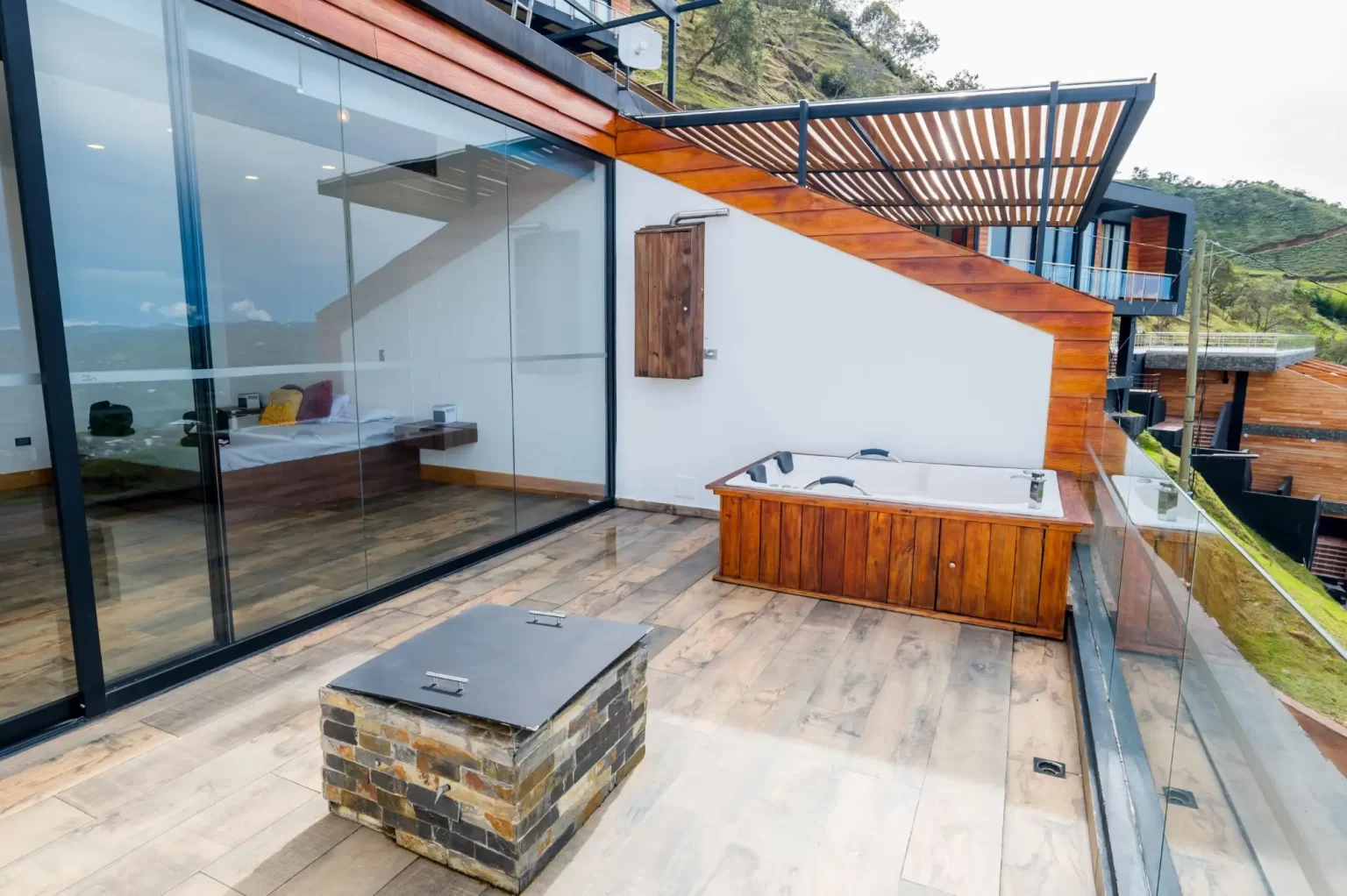 Aparta Lodge 302 - Alojamiento El Peñol 3